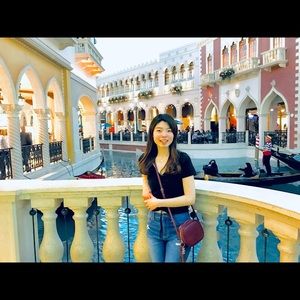 Meet your Posher, Sarah